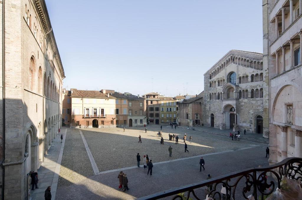 Palazzo Dalla Rosa Prati Parma Exterior photo